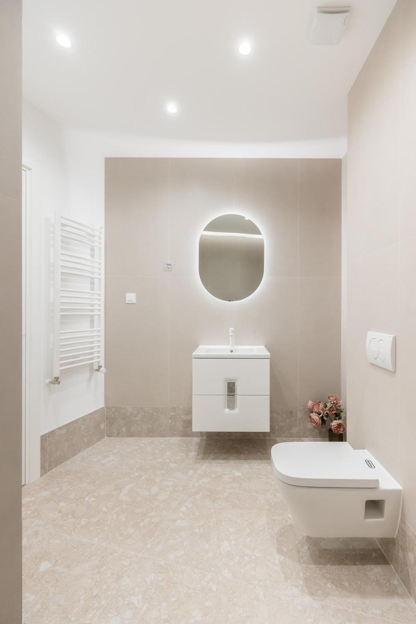 Roots One - Lakeview Escape With Balcony & Parking Bucharest Exterior photo